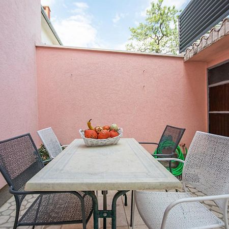 Two-Bedroom Apartment In Crikvenica Xcvii Exterior photo