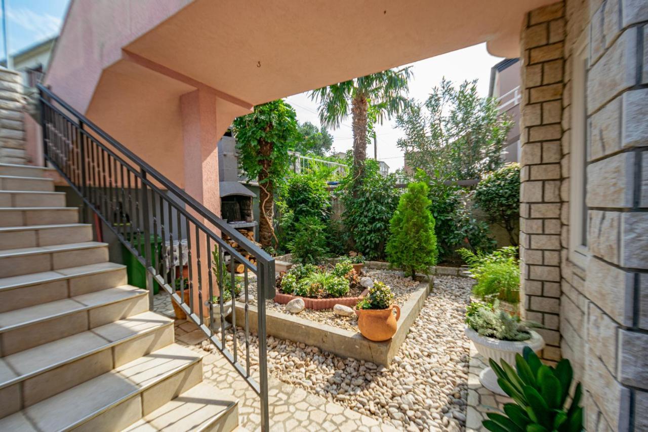 Two-Bedroom Apartment In Crikvenica Xcvii Exterior photo