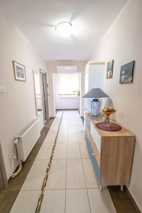 Two-Bedroom Apartment In Crikvenica Xcvii Exterior photo